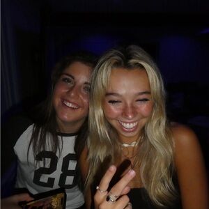 Meet your Posher, Lily